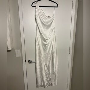 Lulu's Chic White One-Shoulder Dress